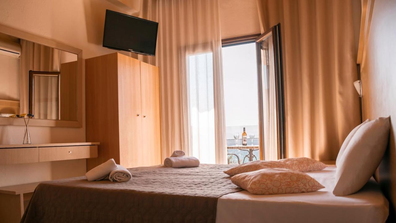 Beach Hotel Kapahi Pefkari Ngoại thất bức ảnh